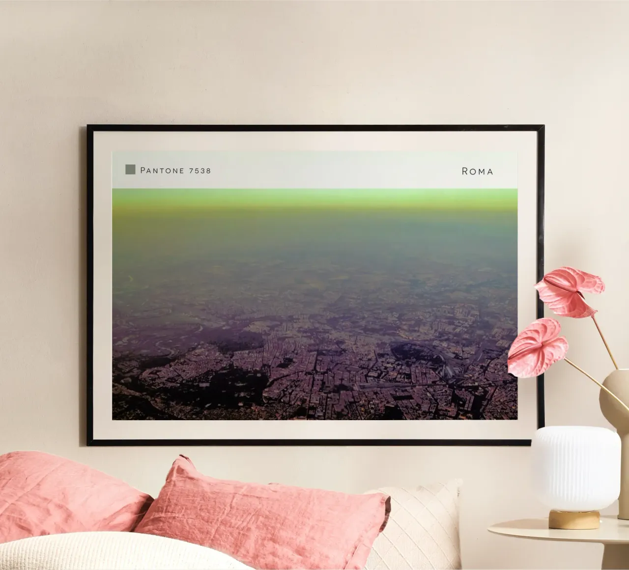 Roma Pantone 7538 poster con telaio in legno da In Full Color
