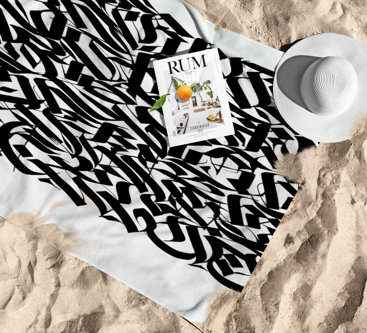 Berlin Suite strandhanddoek van Drury Brennan