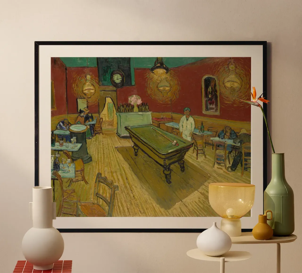 Vincent van Gogh - Il caffè notturno poster con telaio in legno da Timeless Artworks