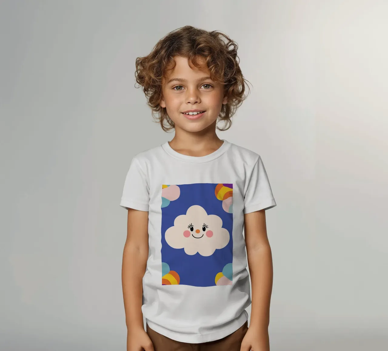 Nuvola sorridente t-shirt bambini da Little Art Lab