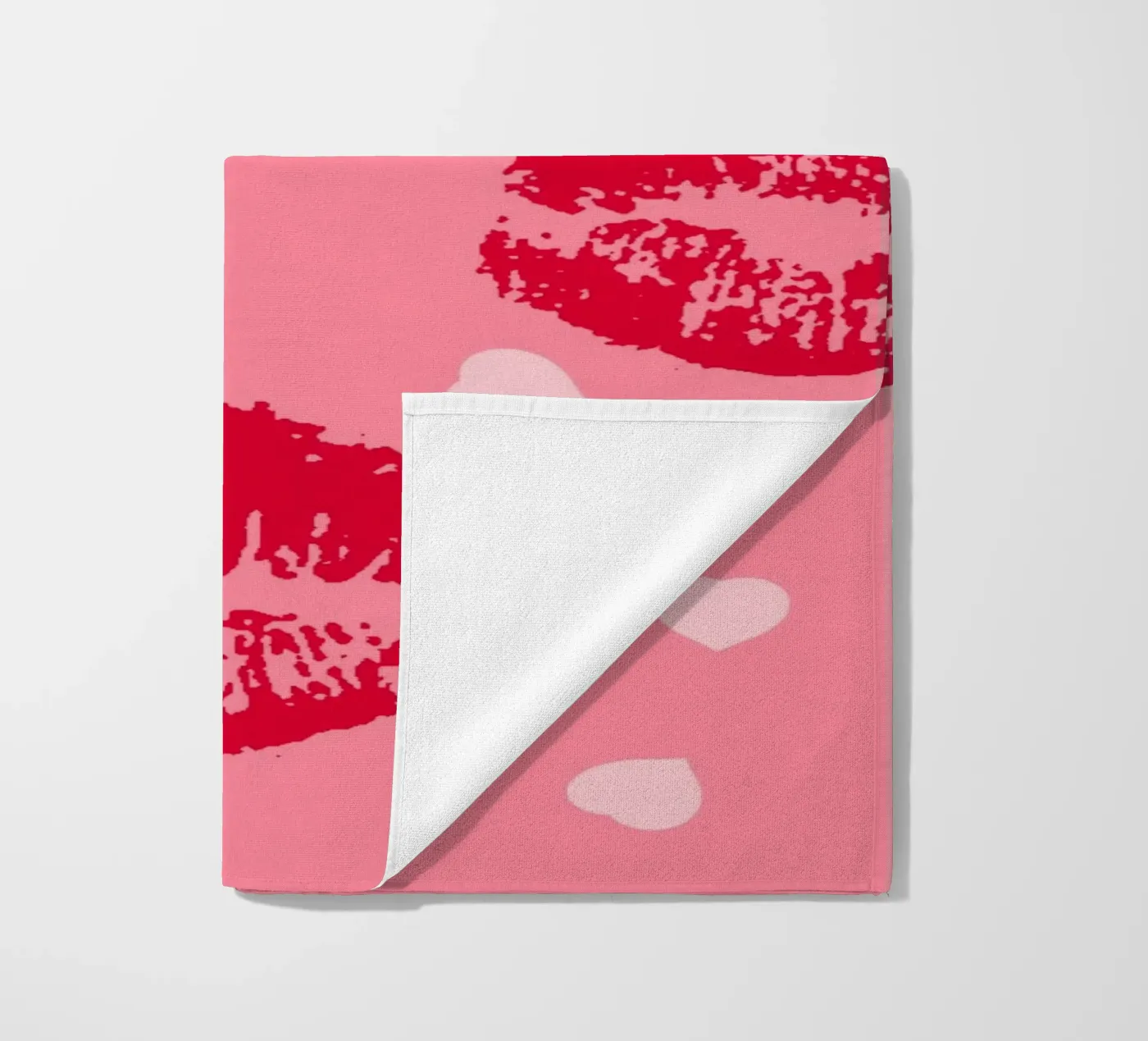 kisses beach towel by meikekohls