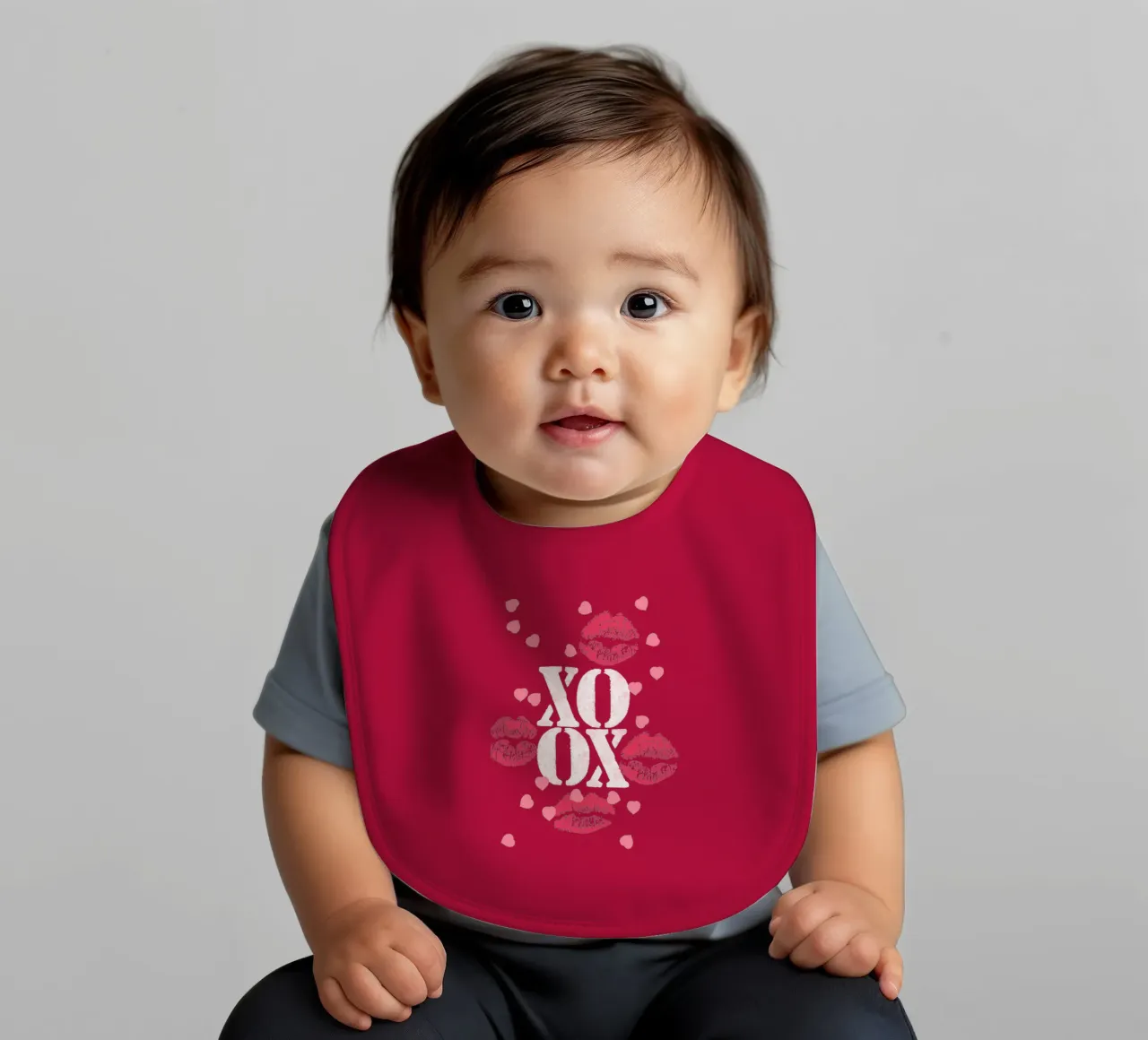 Umarmungen und Küsse Babylätzchen von meikekohls