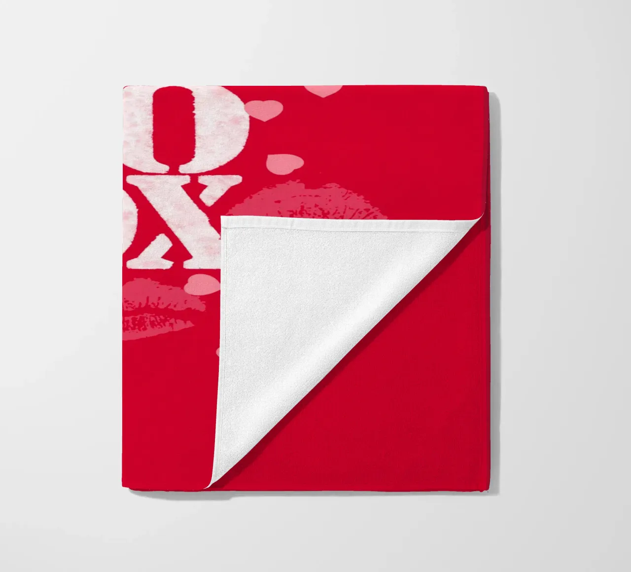 Hugs and Kisses beach towel by meikekohls