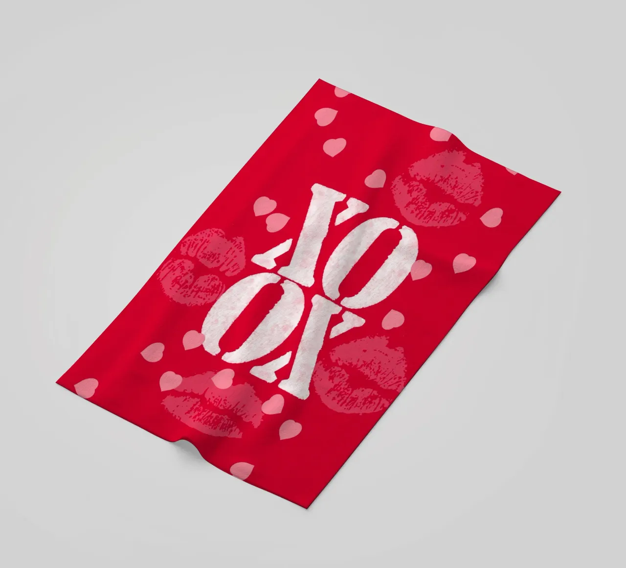 Hugs and Kisses beach towel by meikekohls