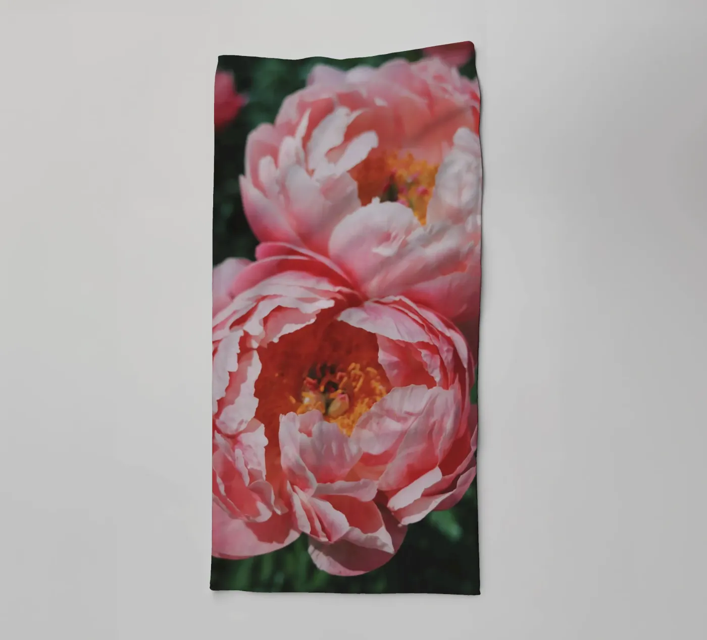 Peonies badhanddoek van Morgan Kendall