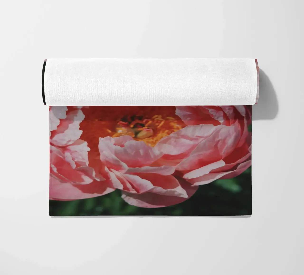 Peonies telo mare da Morgan Kendall