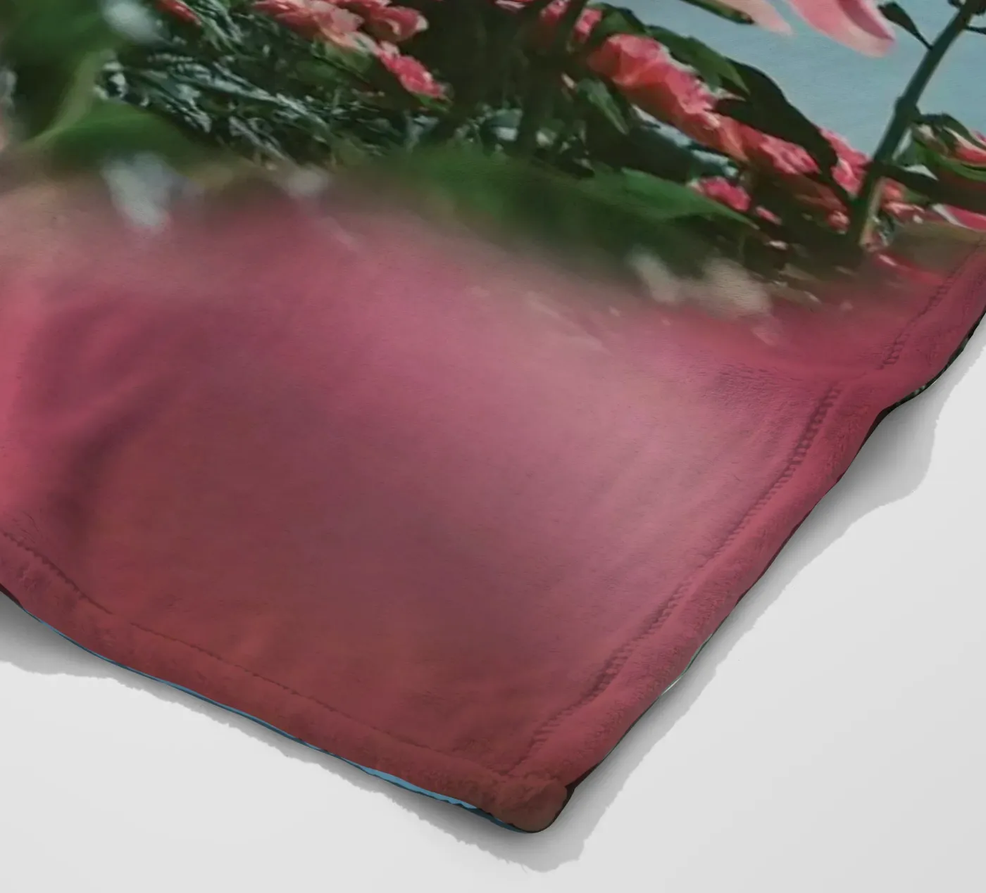 Through the Fields coperta in pile da Morgan Kendall