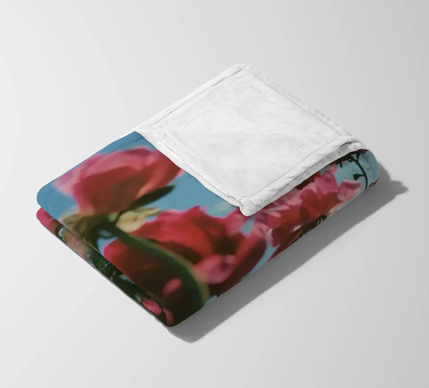 Through the Fields coperta in pile da Morgan Kendall