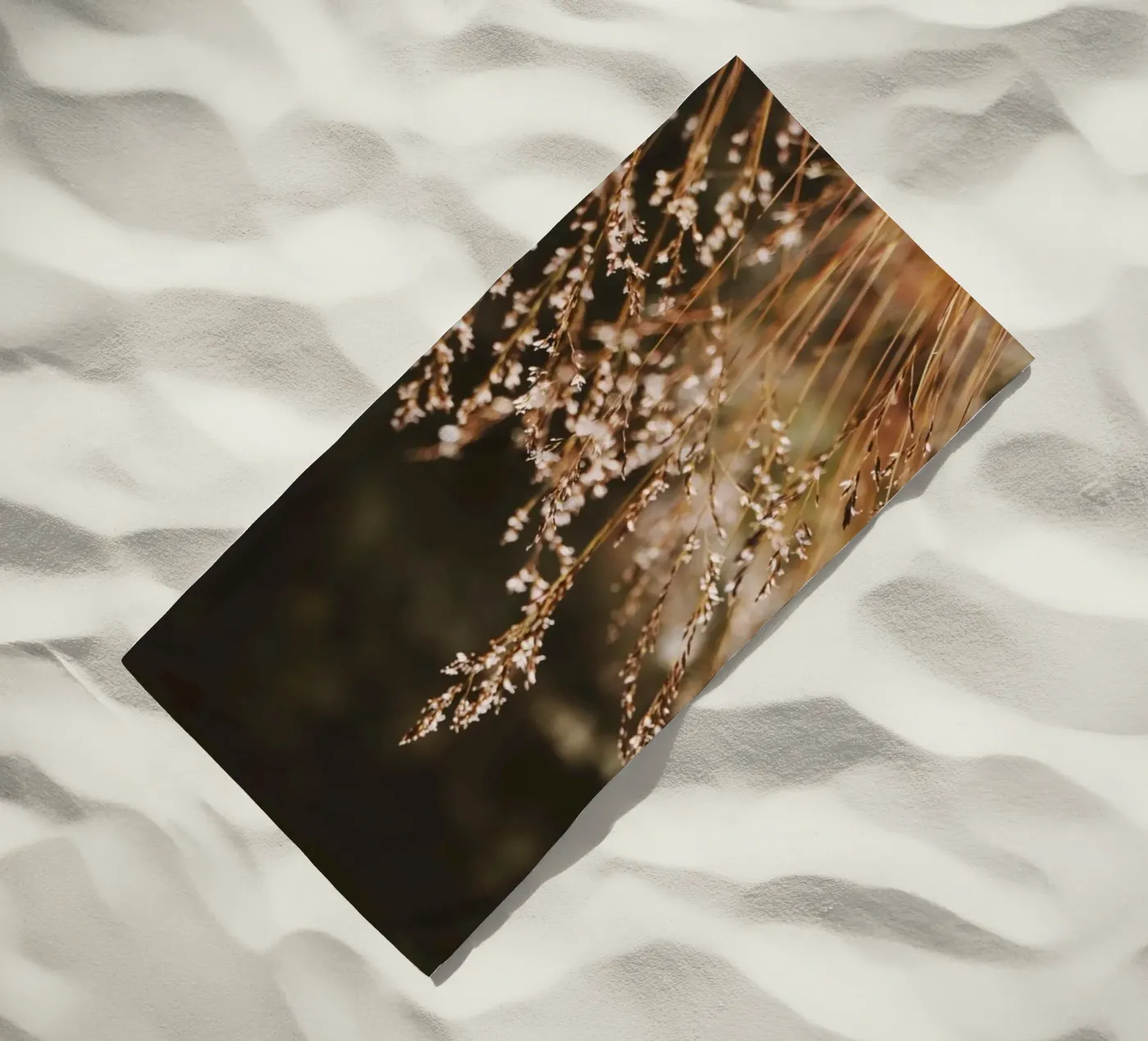 Sunshower Strandtuch von Morgan Kendall