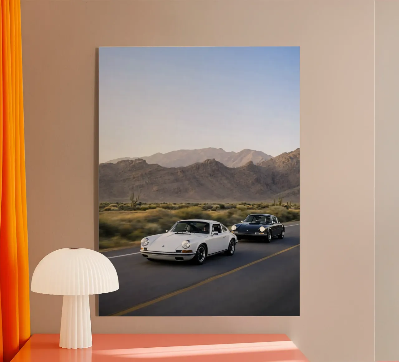 auto d'epoca bianca e nera plexiglass da the gunduls