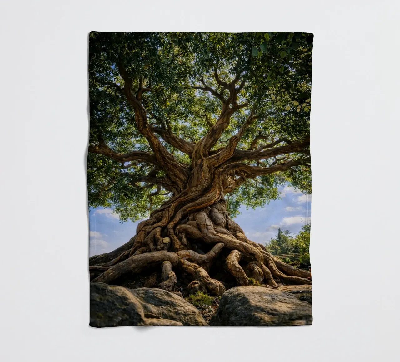 old tree Fleecedecke von the gunduls