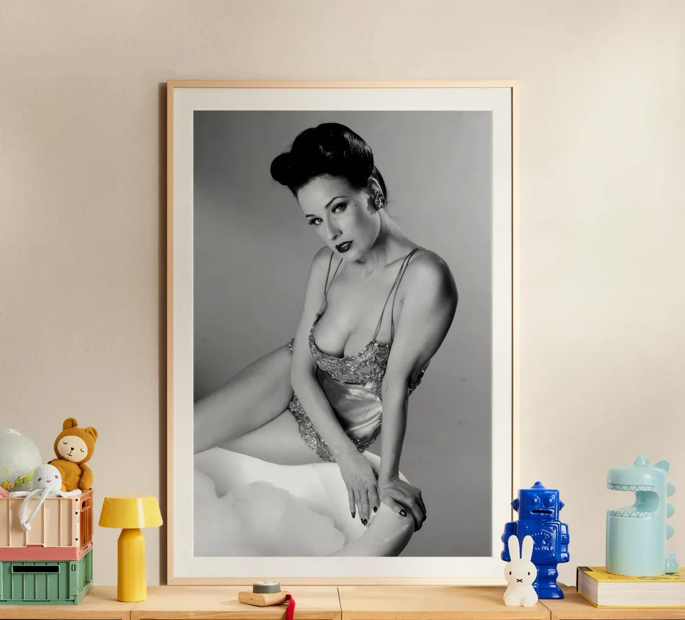 Dita Von Teese poster van NICE CHOICE