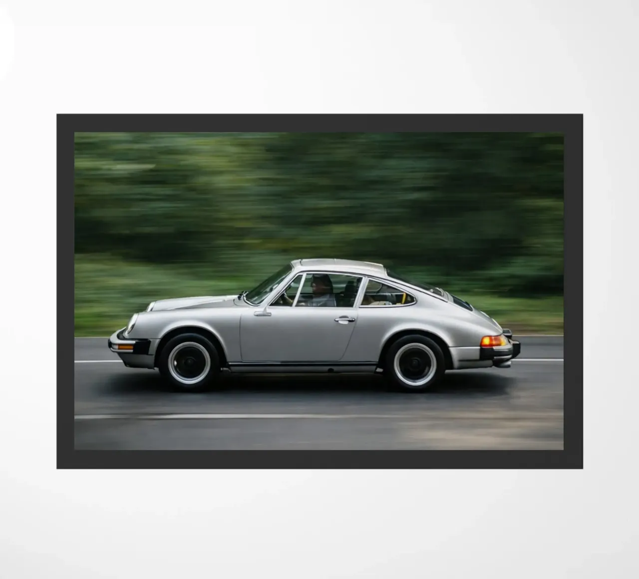 vintage old car Fußmatte von the gunduls