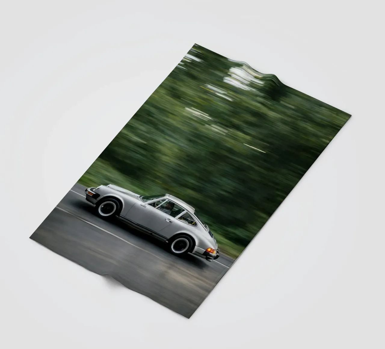 vintage old car Fleecedecke von the gunduls