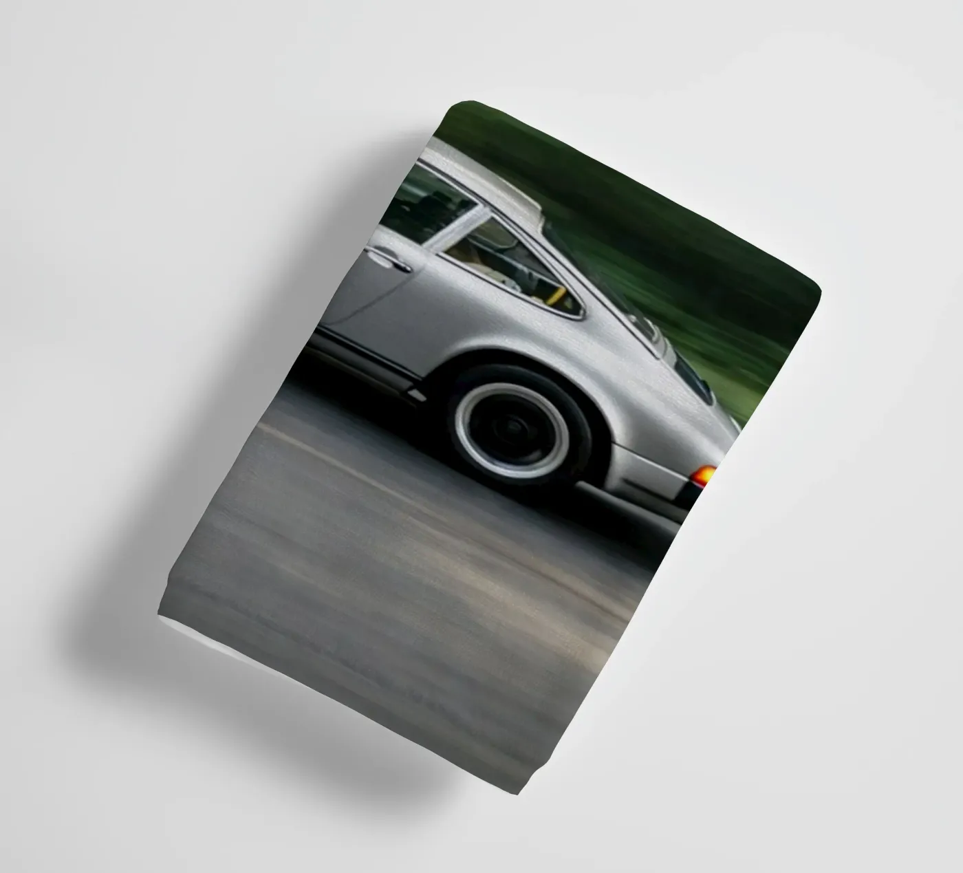 vintage old car asciugamano da bagno da the gunduls