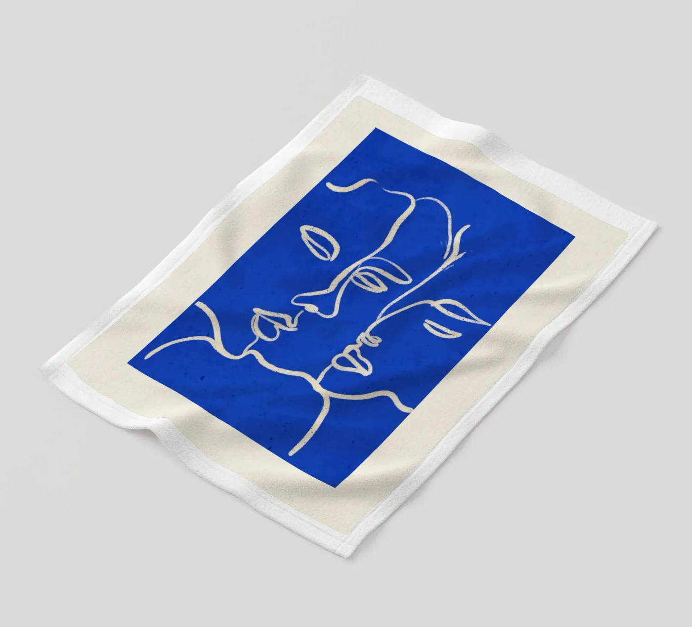 Tre volti coperta in pile da ThingDesign