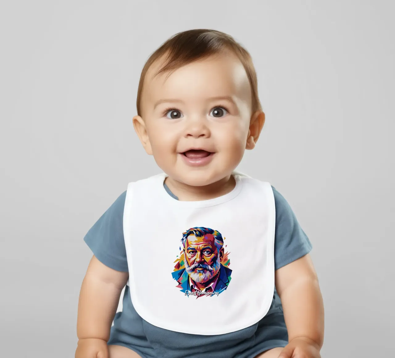 Ernest Hemingway in WPAP Pop Art Babylätzchen von vectorartnesia