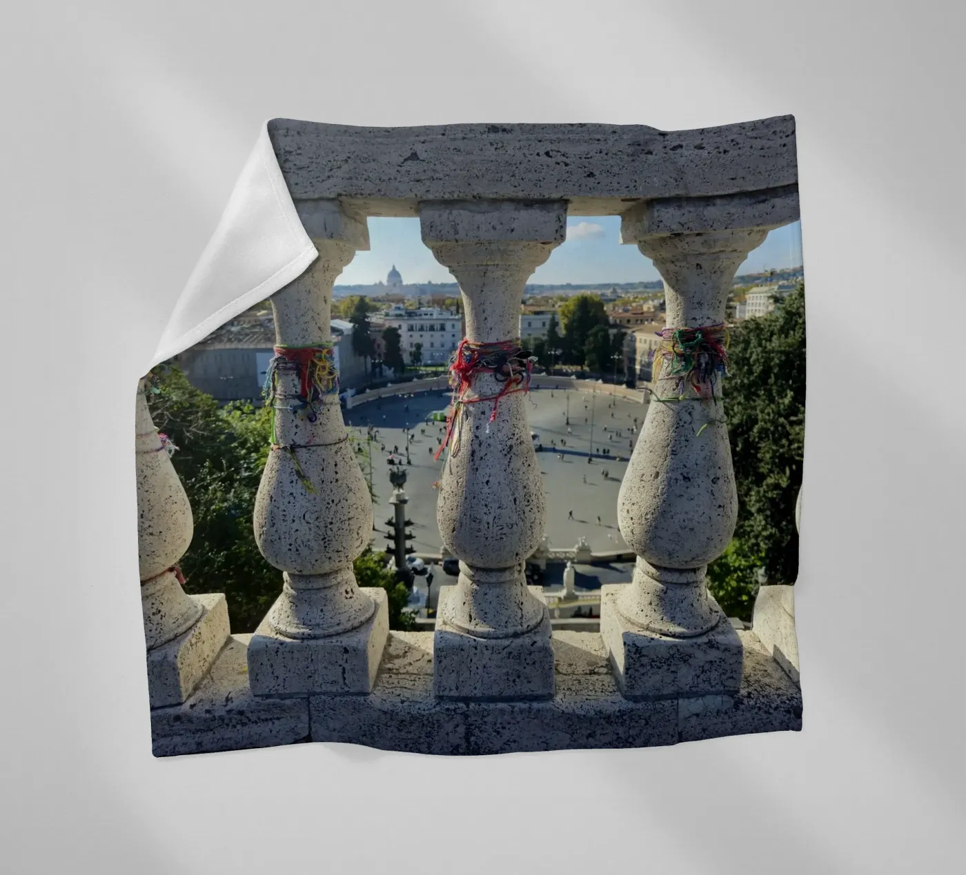 Roma coperta in pile da Piccola Serenata