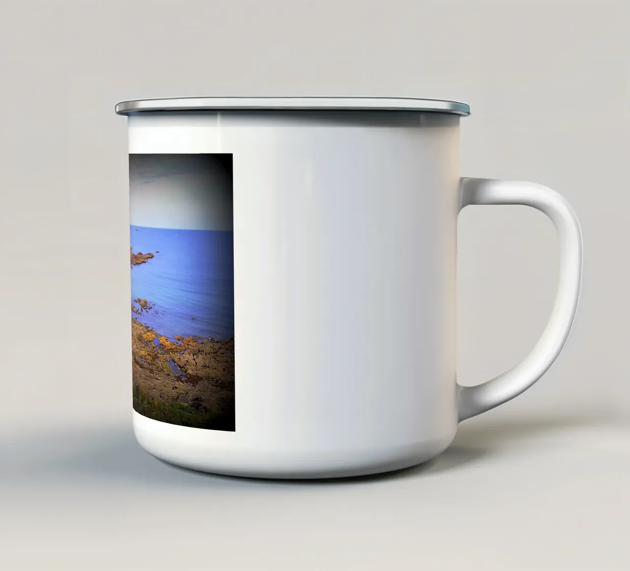 FAA1 tazza in smalto da Thierry vobmann photography