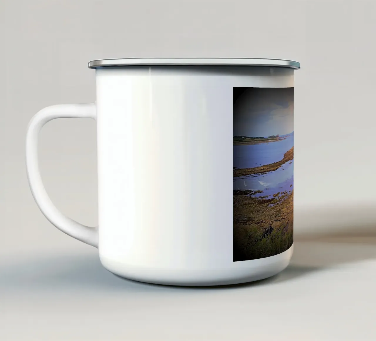 FAA1 tazza in smalto da Thierry vobmann photography