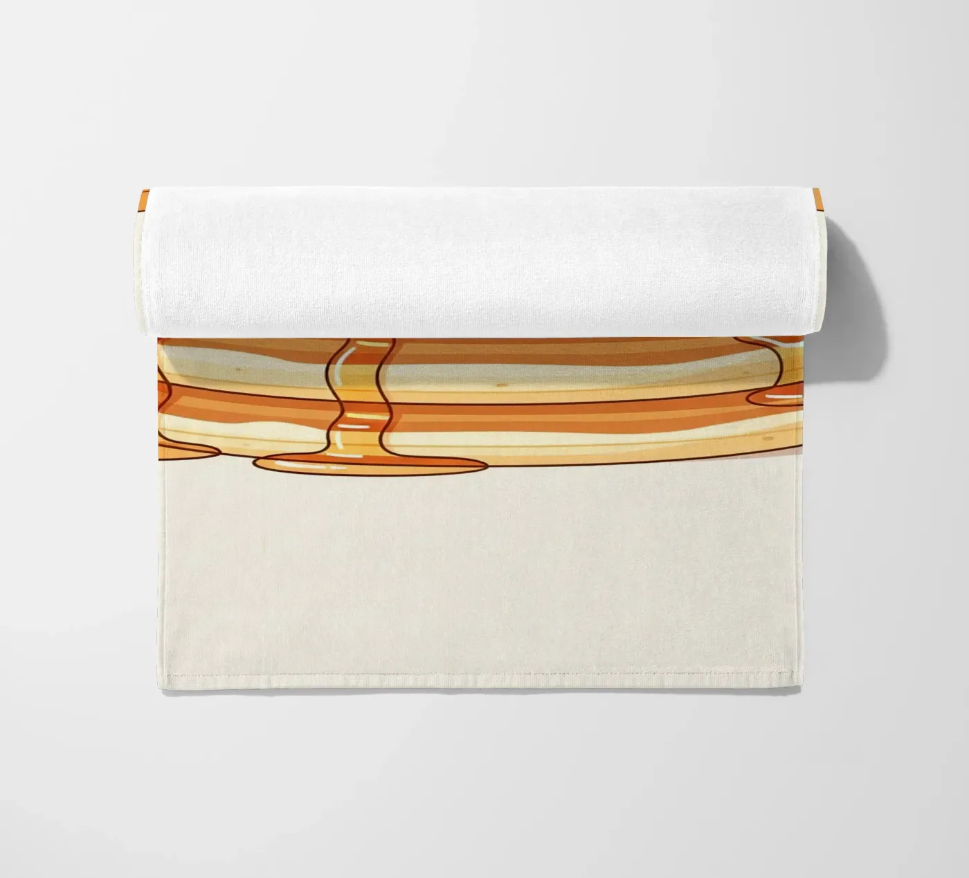 Pannenkoekenstapel met stroop strandhanddoek van FlatPrint Studio