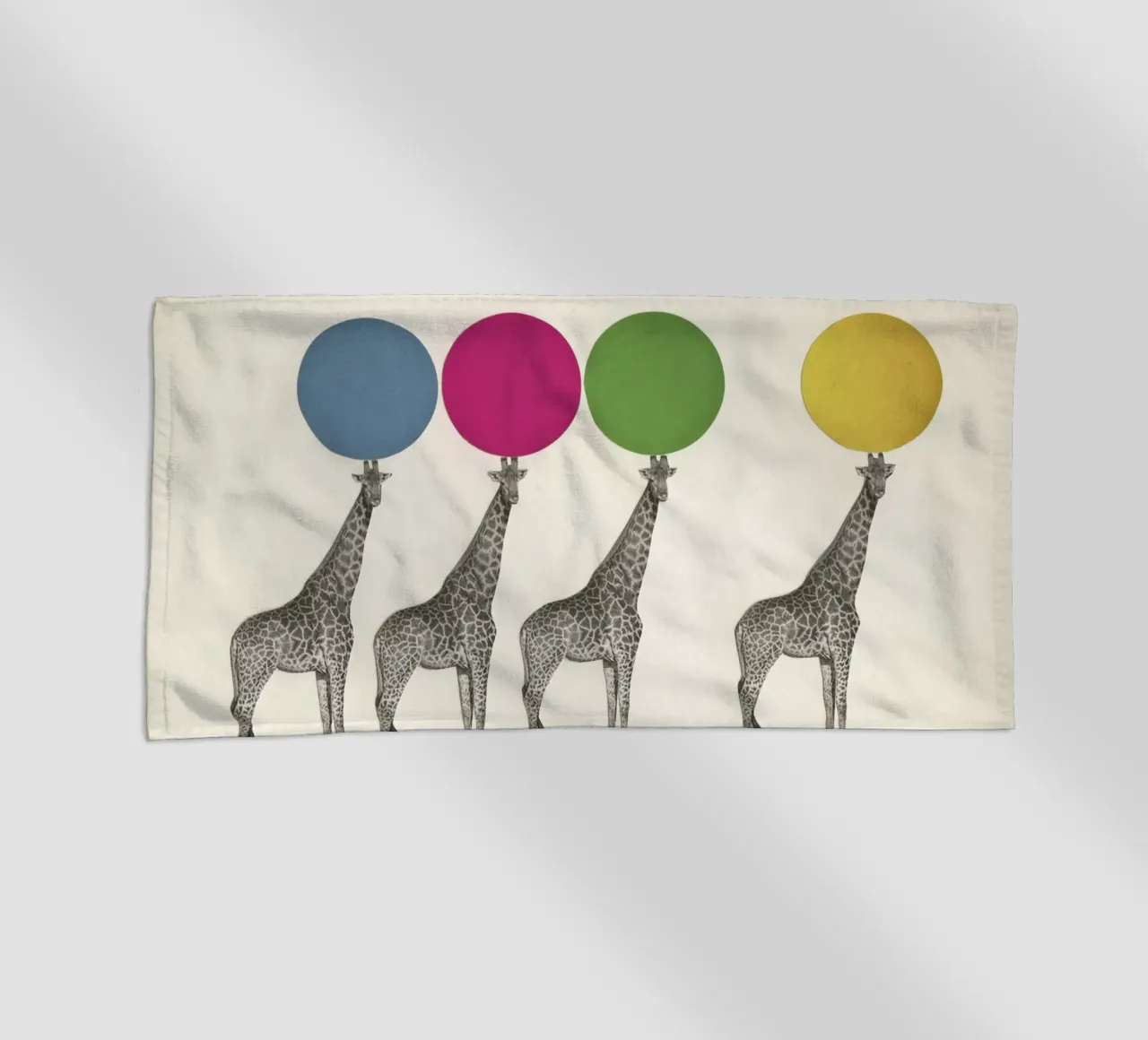 Balancing Act telo mare da Cassia Beck Collage