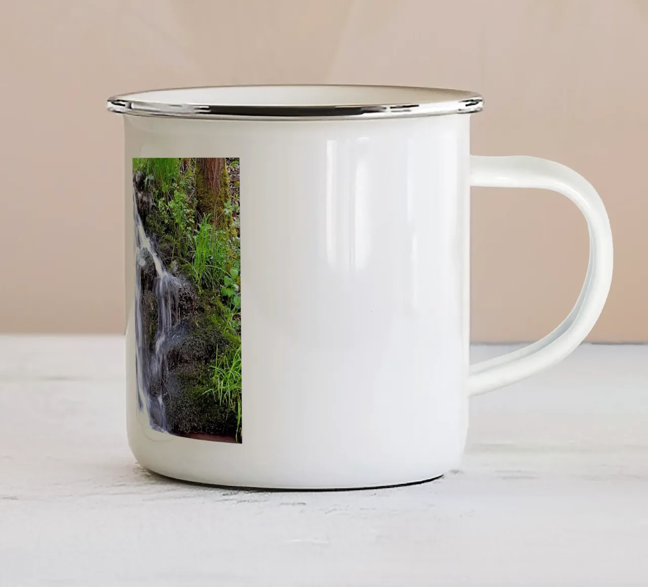 FAA8 tazza in smalto da Thierry vobmann photography