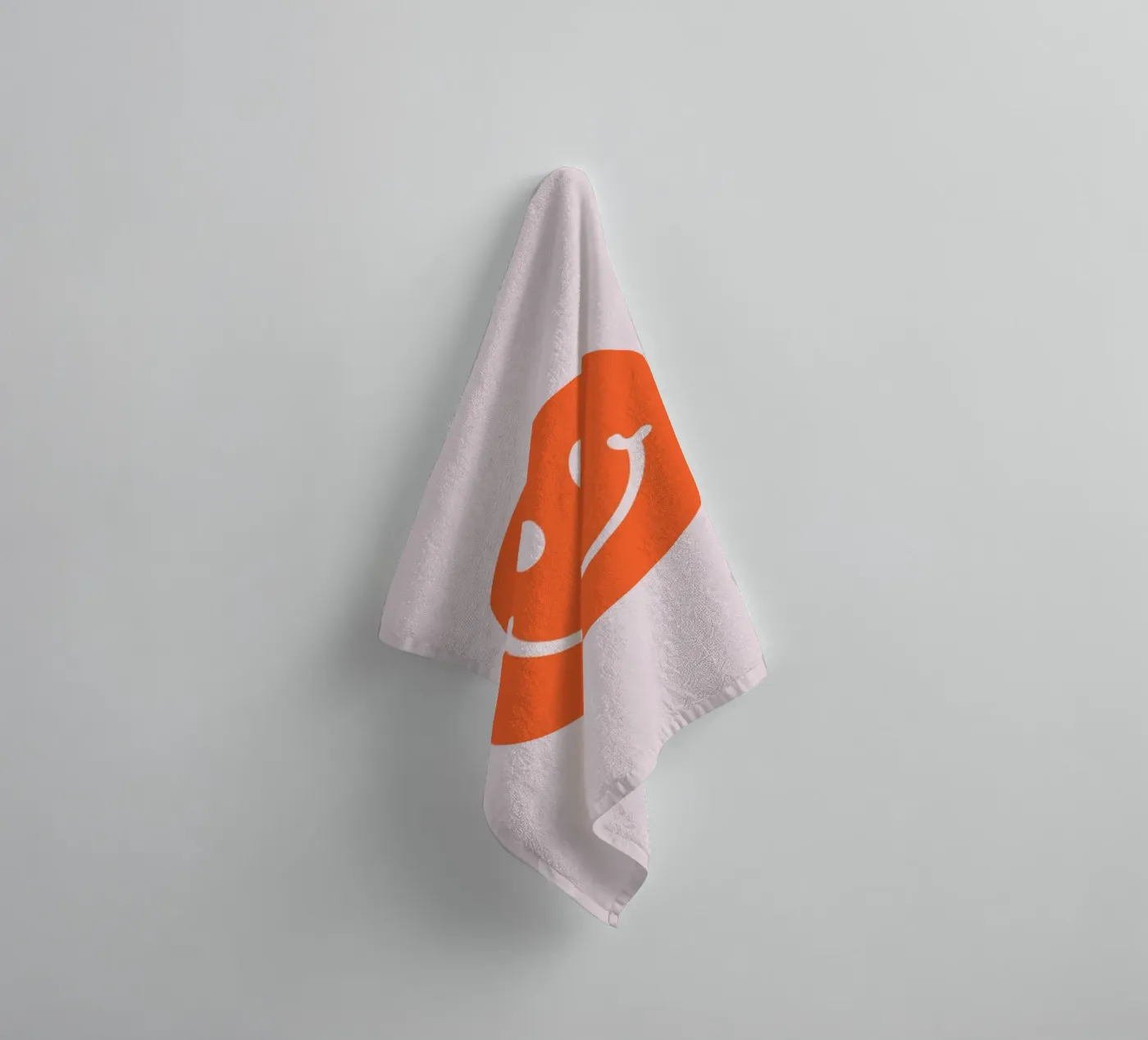 Smiley towel by CSK DESIGN