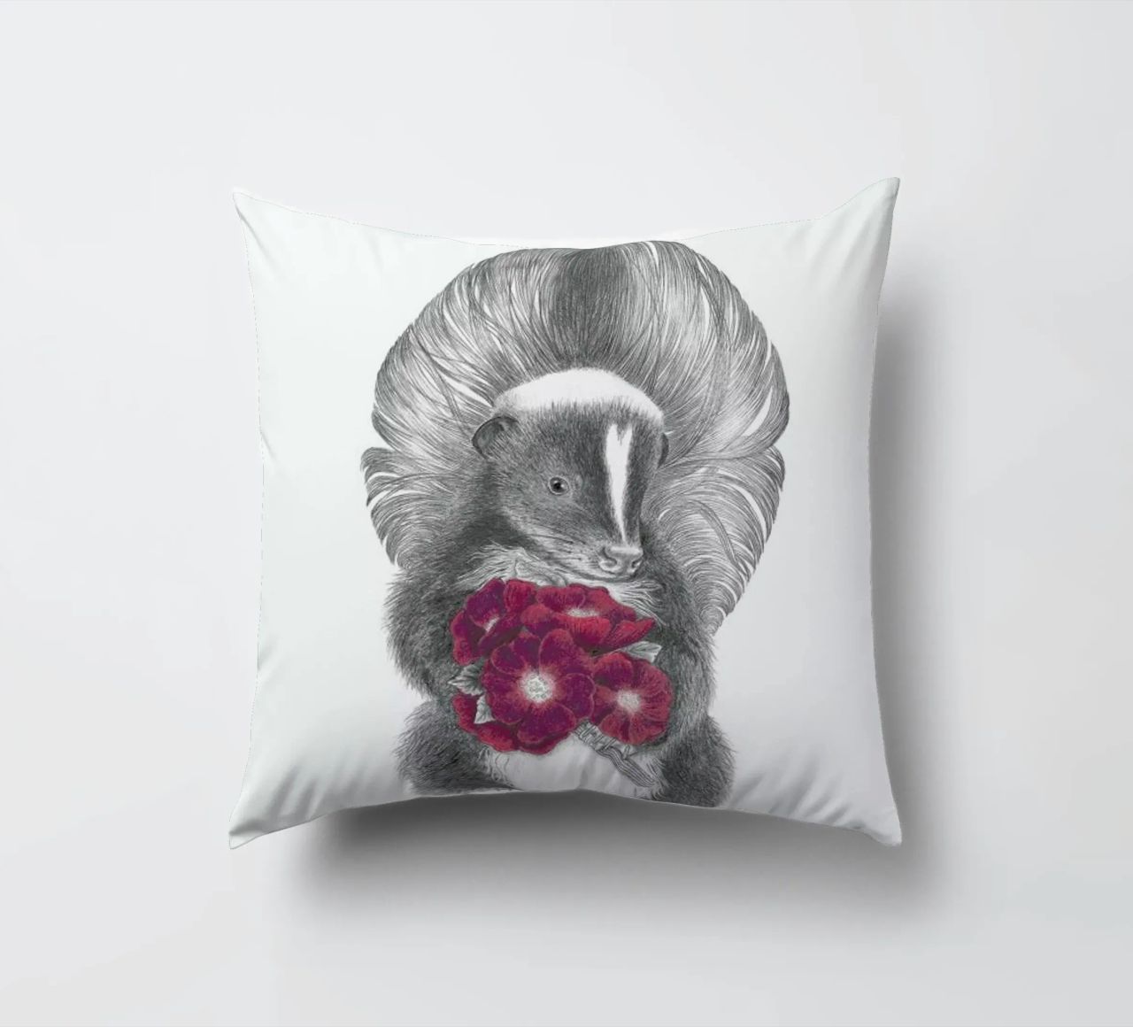 Scruffles Wigglebottom Skunk cuscino da Le Canot Rouge