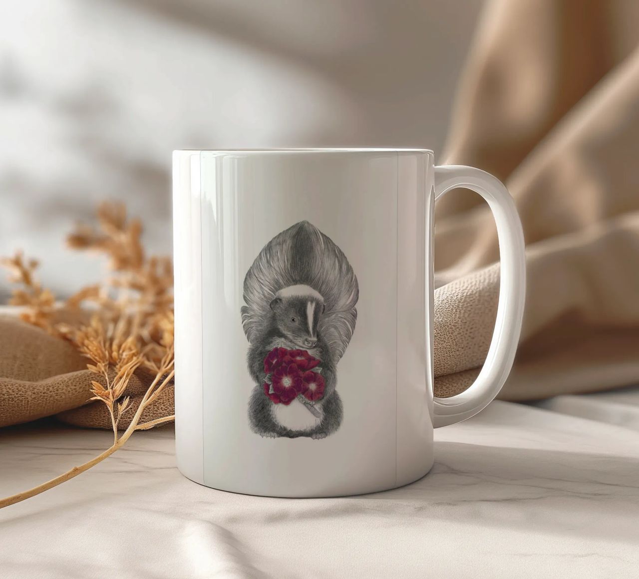 Scruffles Wigglebottom Skunk tazza in ceramica da Le Canot Rouge
