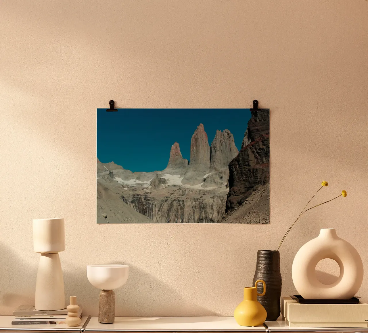 las torres türme in patagonien Poster von travelloop