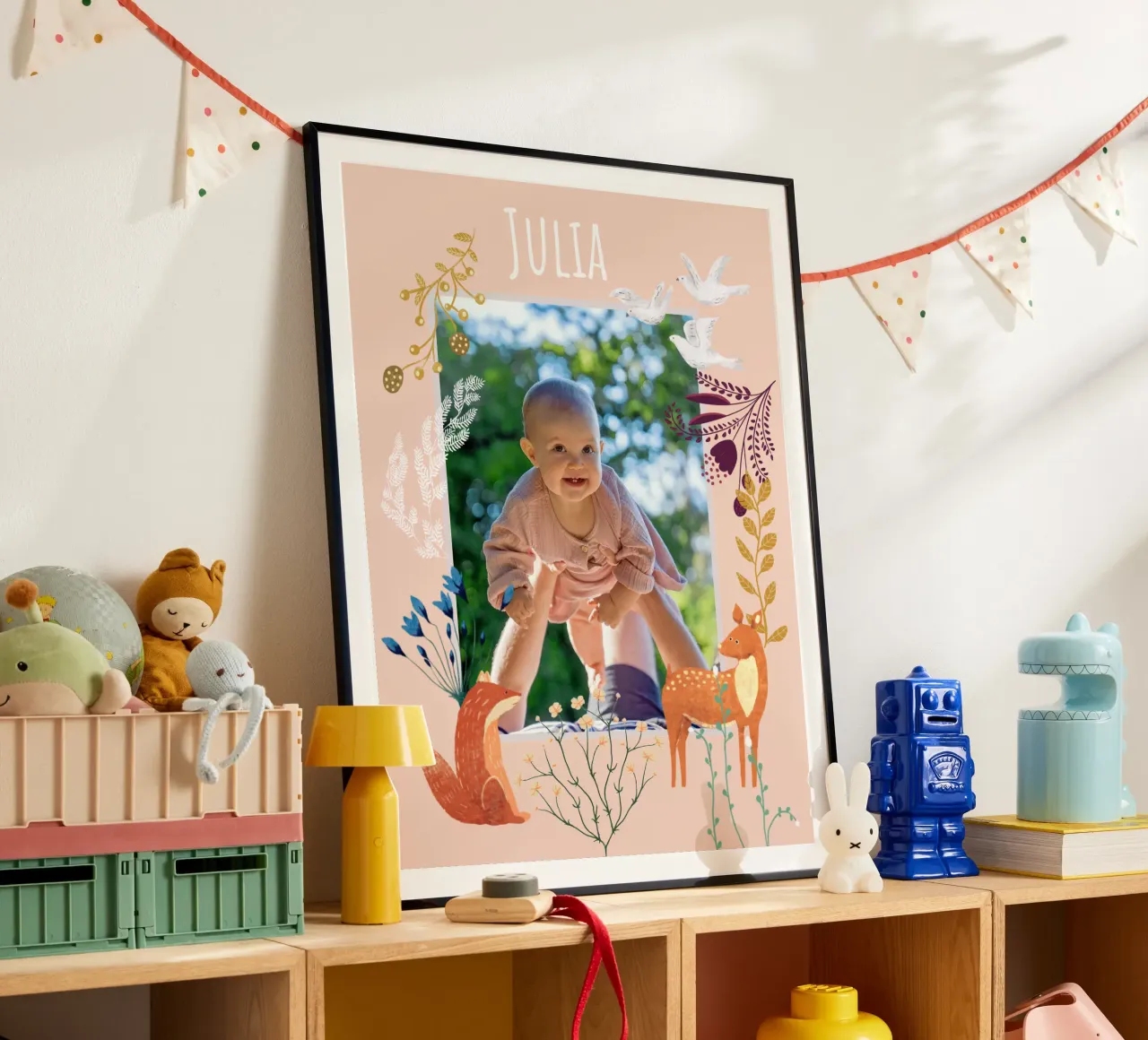 Personalized Baby Name Woodland Art: Fox, Deer, Flowers poster con telaio in alluminio da Studio Patruschka