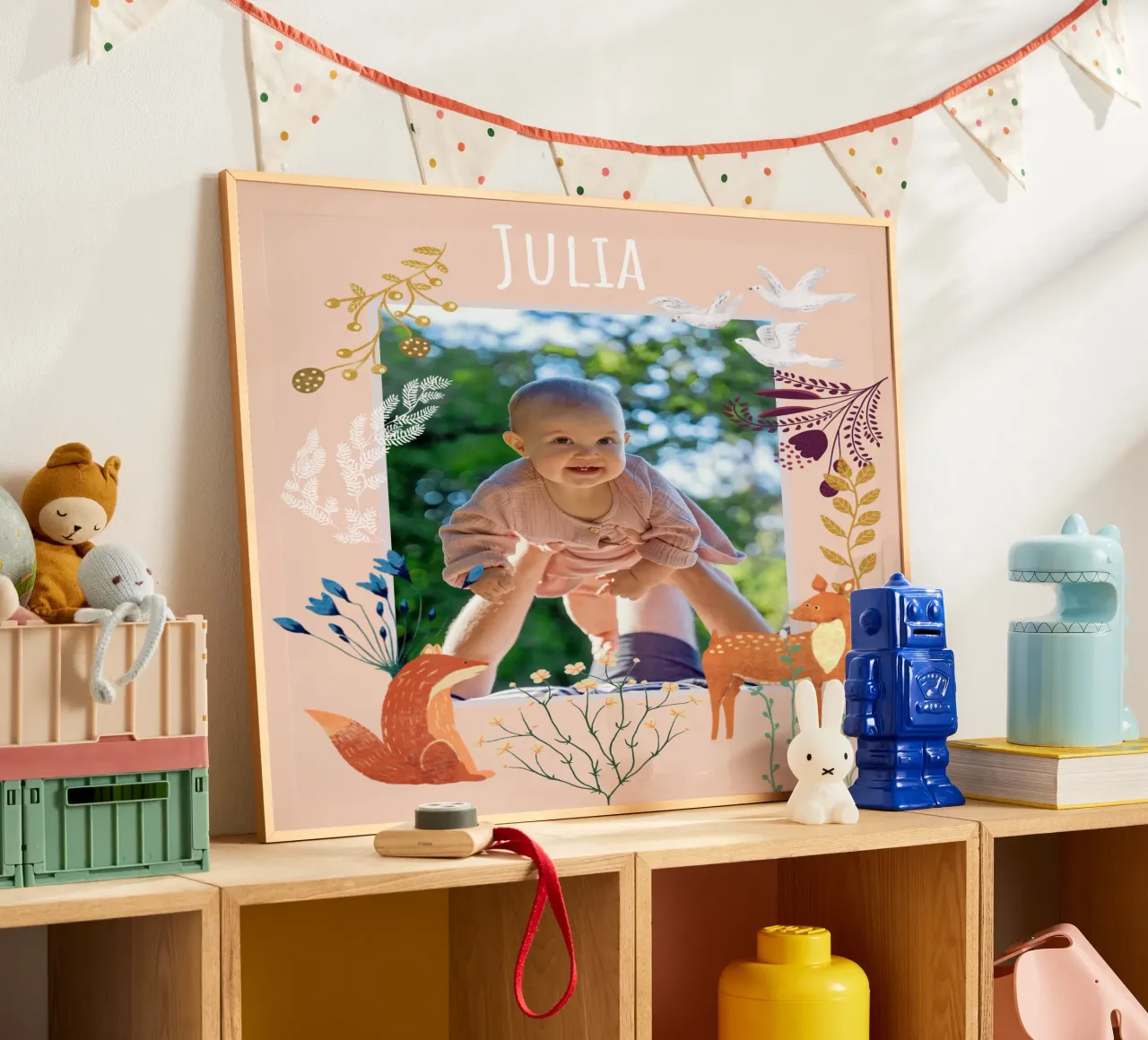 Personalized Baby Name Woodland Art: Fox, Deer, Flowers poster con telaio in alluminio da Studio Patruschka