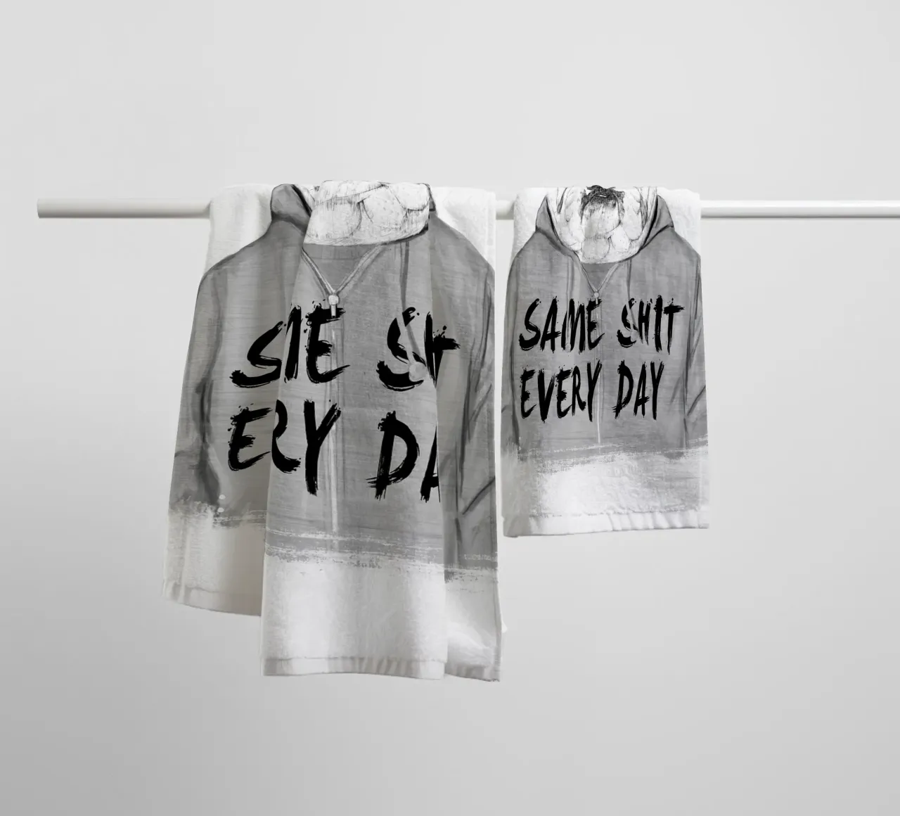 Same shit every day asciugamano da bagno da Balazs Solti
