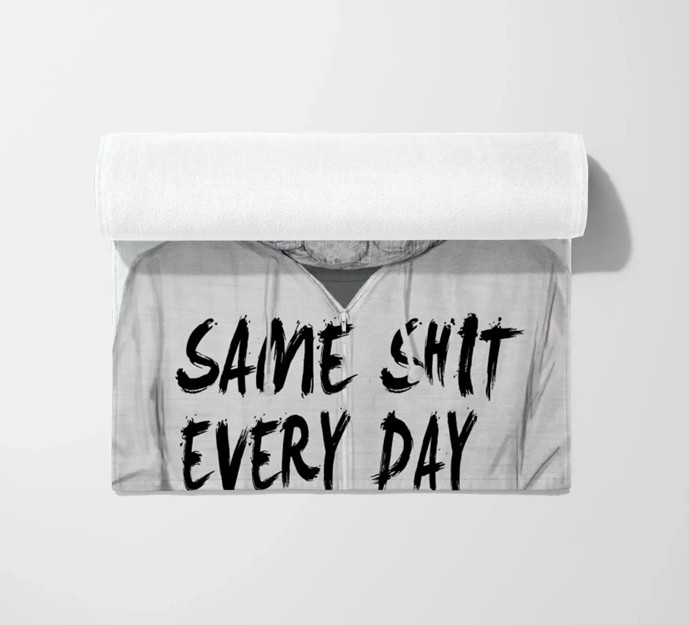 Same shit every day Strandtuch von Balazs Solti