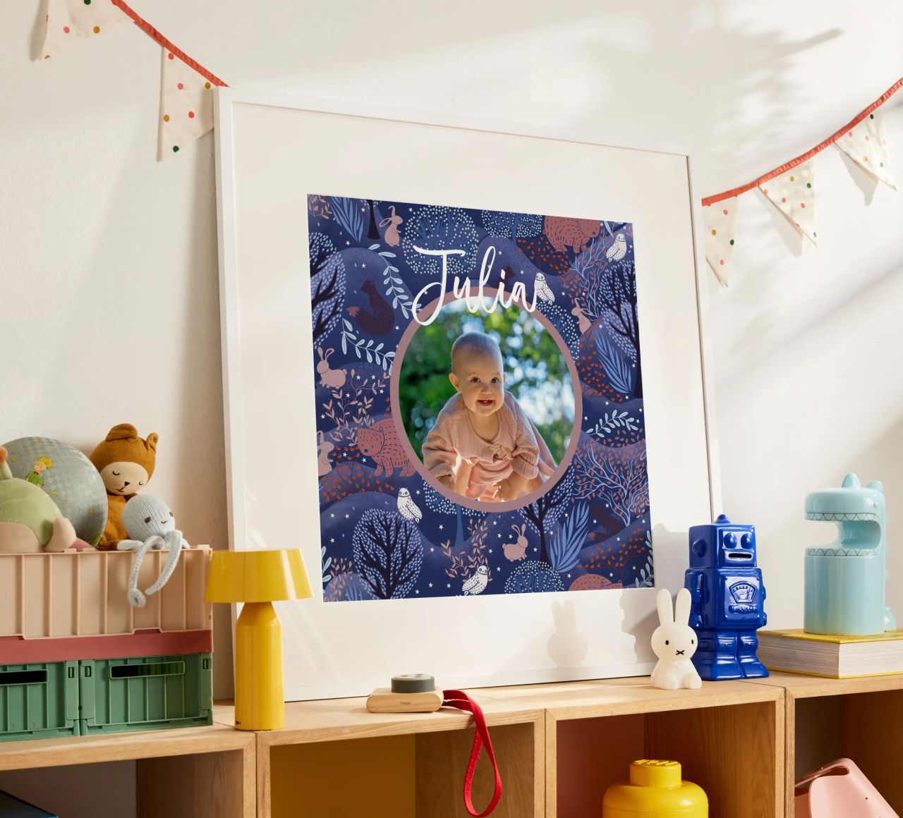 Personalisiertes Baby Name Foto Woodland Art: Kaninchen, Eule, Bär Poster von Studio Patruschka