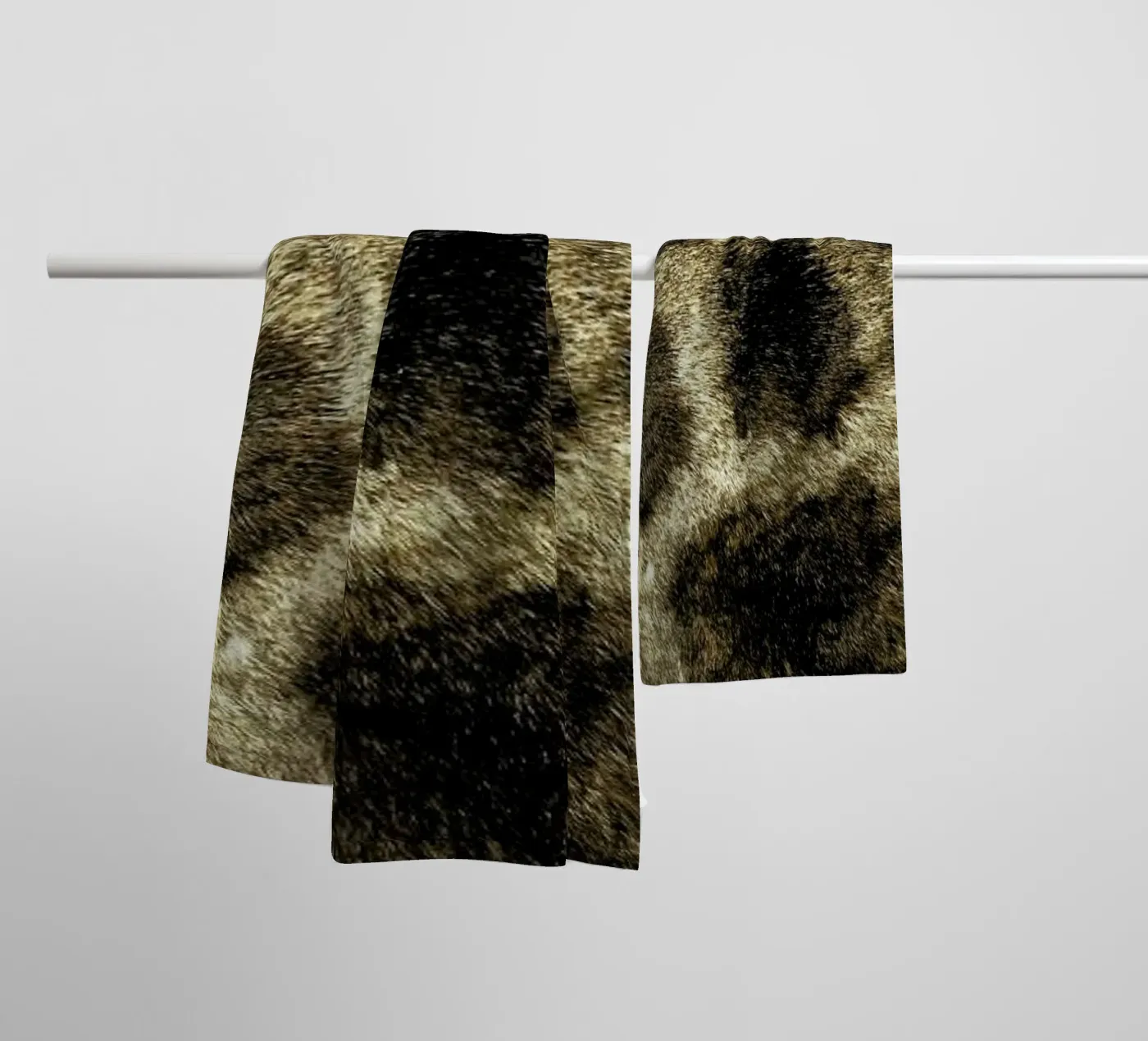 Giraffe towel by Ballack Art House