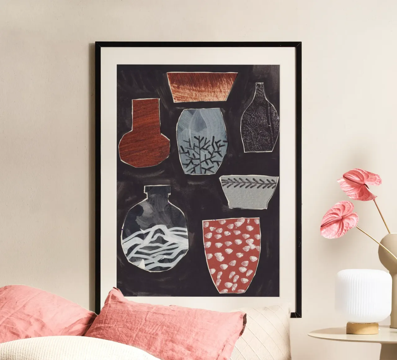 Sul tavolo poster con telaio in legno da Alisa Galitsyna
