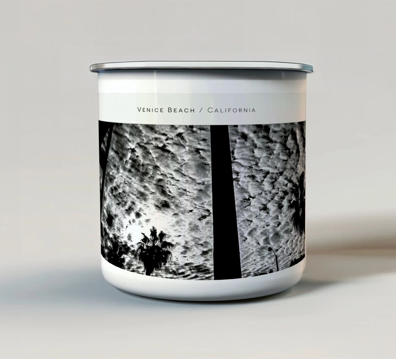Venice Beach B&W tazza in smalto da In Full Color