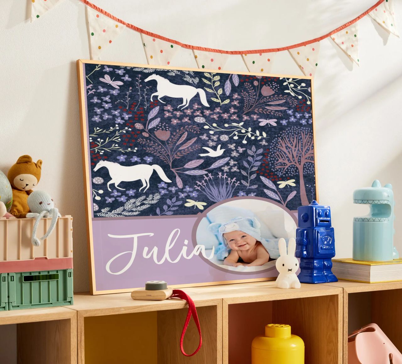 Personalisierte Baby Name Woodland Kunst: Pferde, Blumen, Bäume Poster von Studio Patruschka