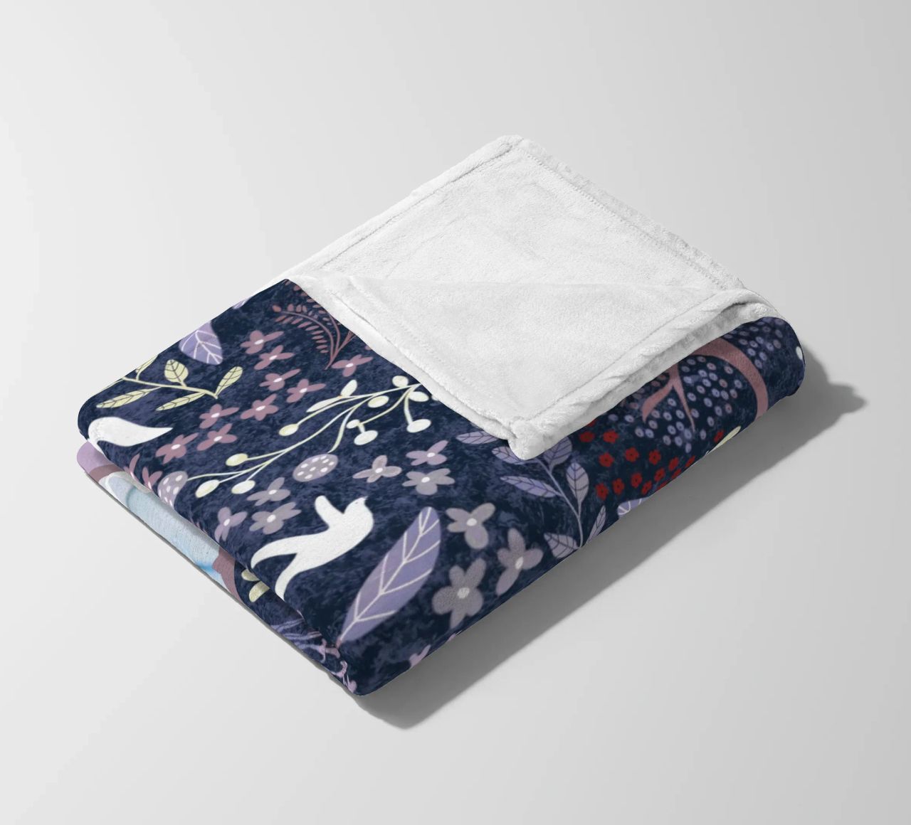 Nome personalizzato del bambino Arte del bosco: cavalli, fiori, alberi coperta in pile da Studio Patruschka