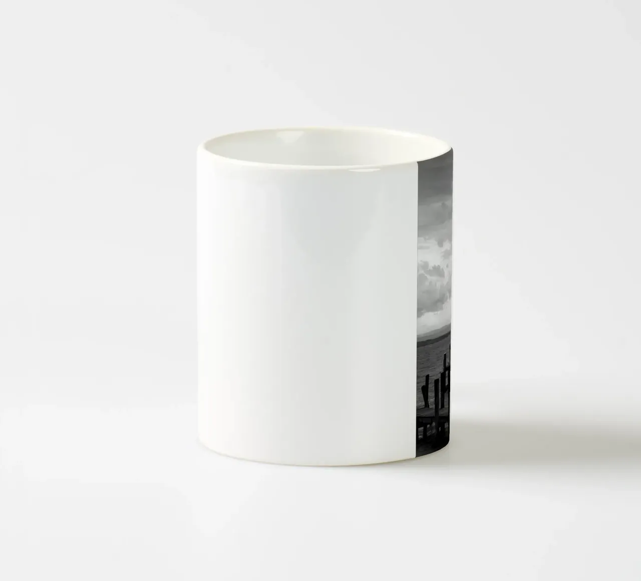 Lighthouse ceramic mug by PERSIE