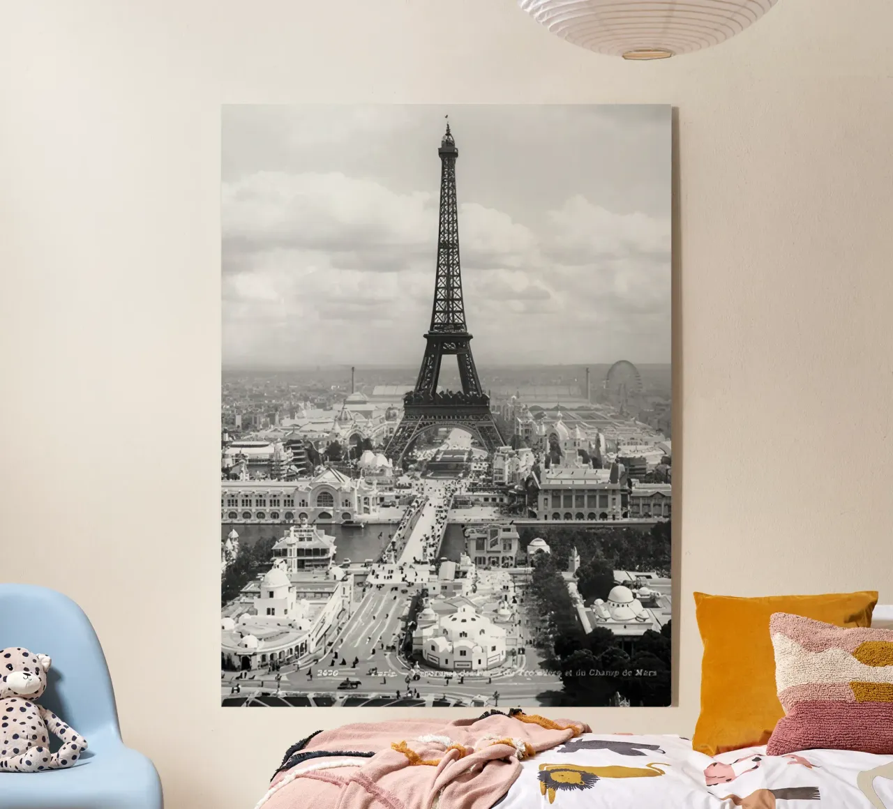 The giant plexiglas de Holdgray