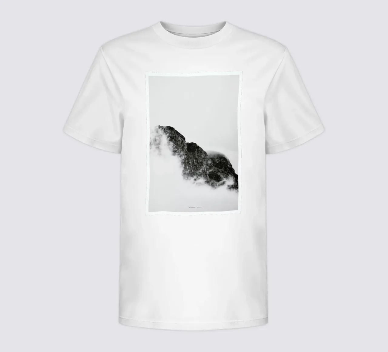 Mountain t-shirt bambini da The Wall Shop