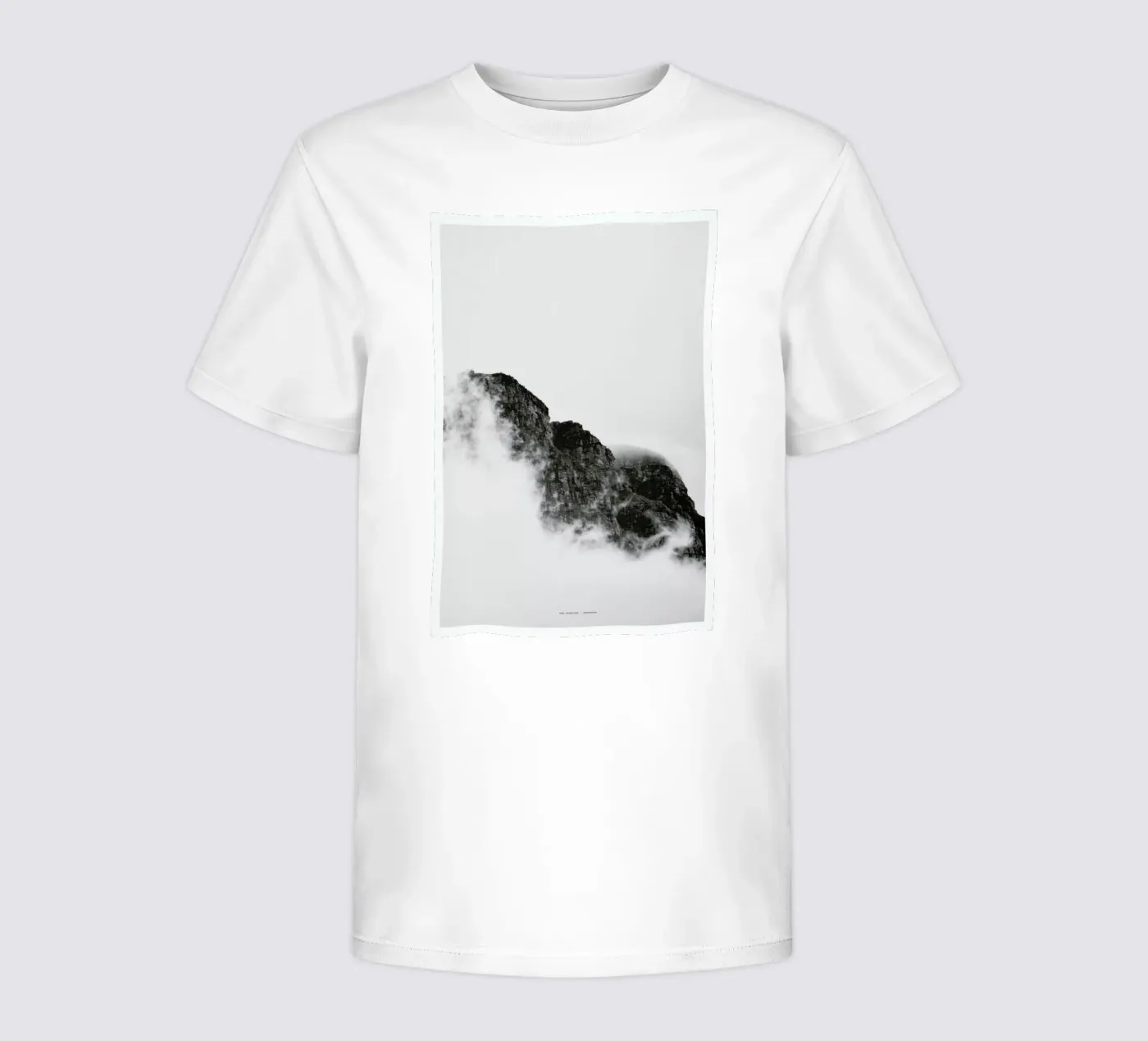 Mountain kinder t-shirt van The Wall Shop