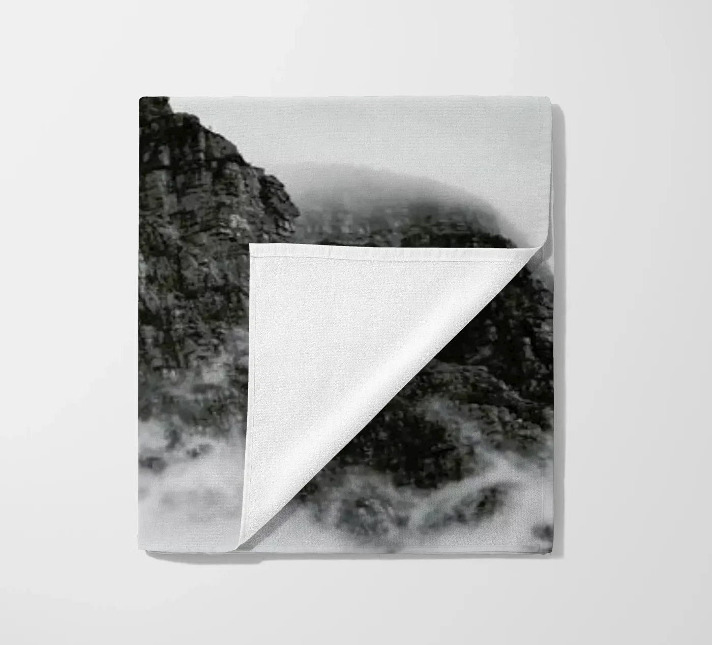 Mountain telo mare da The Wall Shop