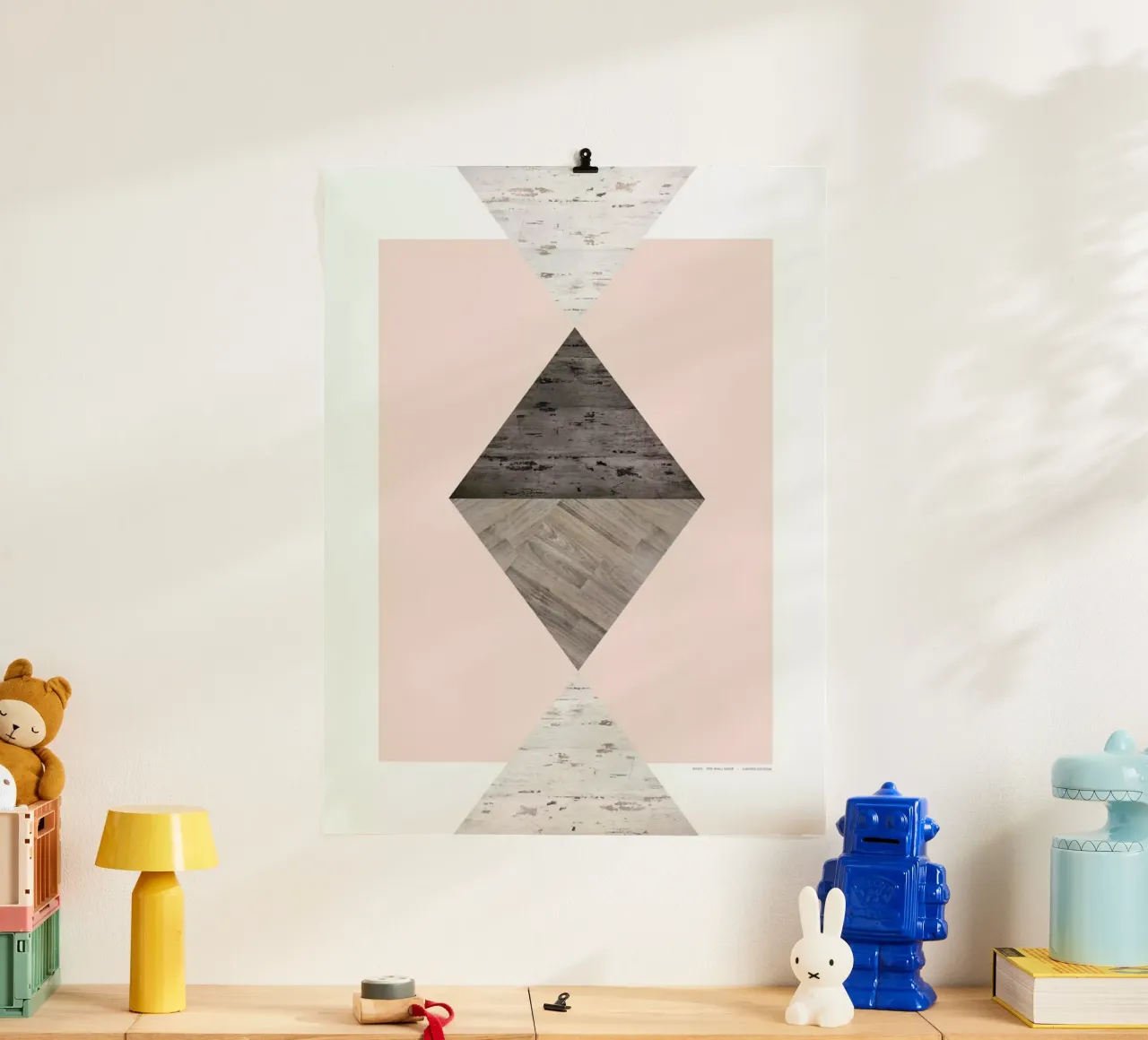 Wood N.1 poster con telaio in legno da The Wall Shop