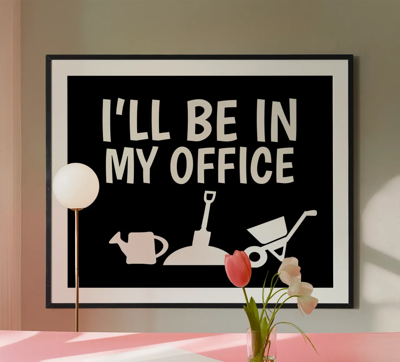 I'll be in my garden office poster con telaio in alluminio da mygreenvalue