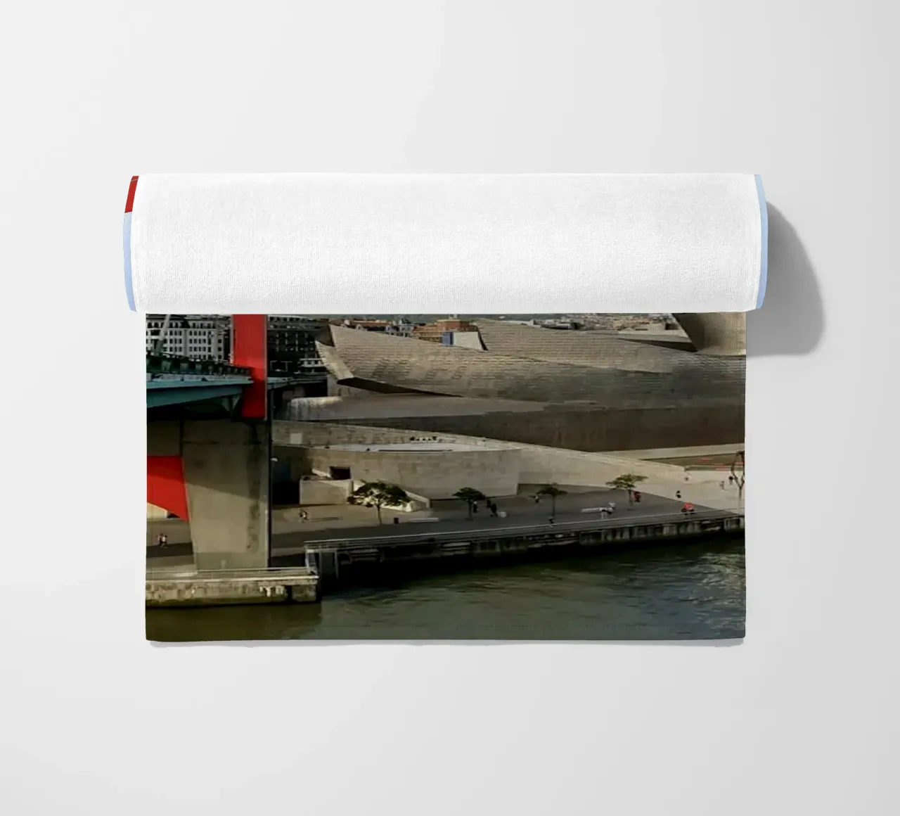 Bilbao telo mare da ZAMART - Fotografie