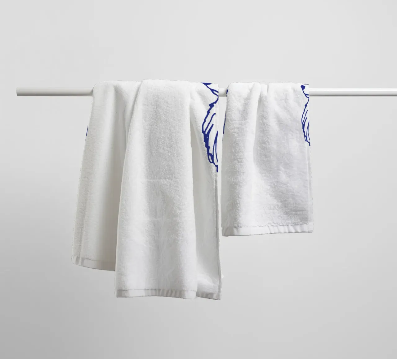 Spitz badhanddoek van Blue on White